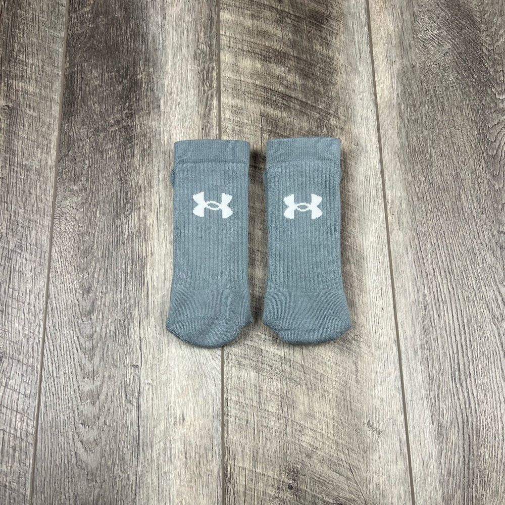 Under Armour Mens Grey Socks‎